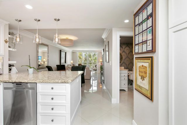2731 NE 14th Street Causeway 407, Pompano Beach, FL 33062