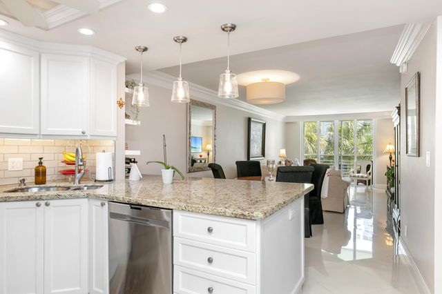 2731 NE 14th Street Causeway 407, Pompano Beach, FL 33062