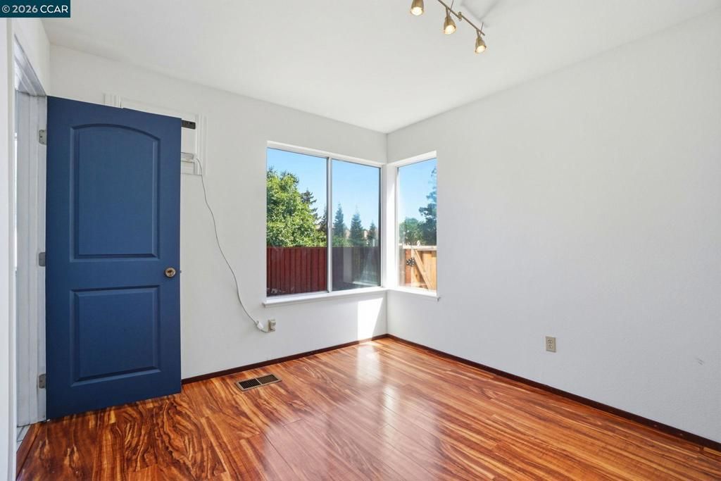 Image 26 of property listing at 1602 Mellowood St, Pittsburg, CA 94565