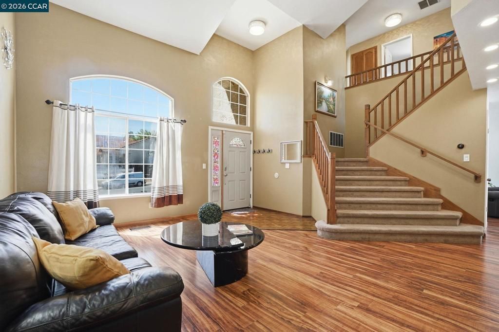 Image 7 of property listing at 1602 Mellowood St, Pittsburg, CA 94565