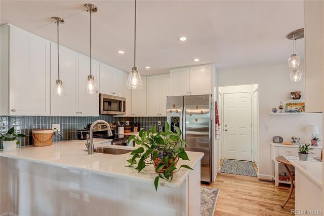 2416 S Vaughn Way A, Aurora, CO 80014