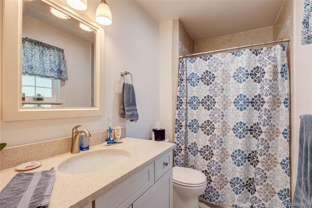 2416 S Vaughn Way A, Aurora, CO 80014