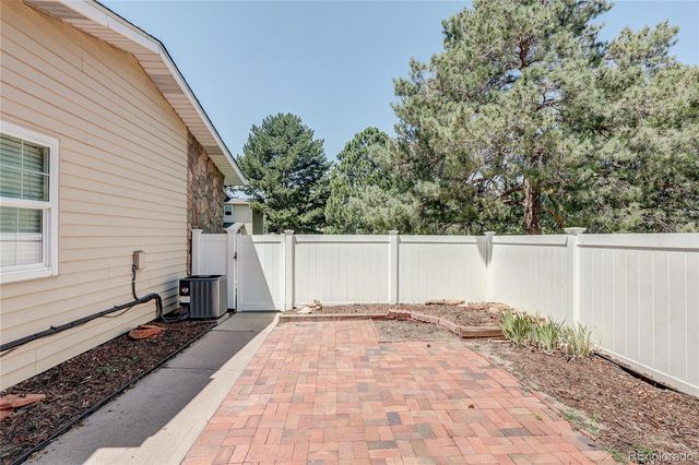 2416 S Vaughn Way A, Aurora, CO 80014