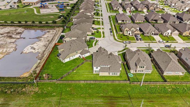 702 Hooks Trail, League City, TX 77573