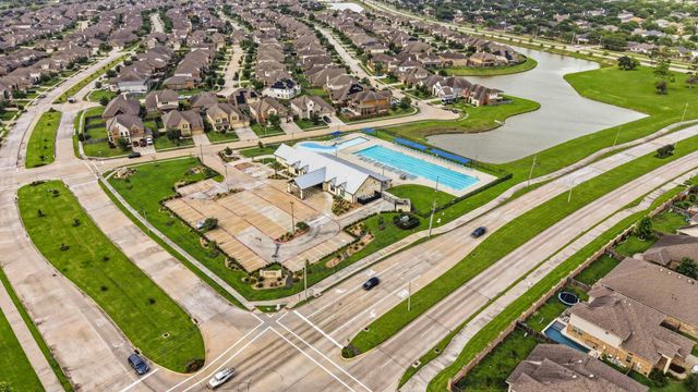 702 Hooks Trail, League City, TX 77573