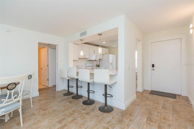 5510 PUERTA DEL SOL BOULEVARD S 132, St Petersburg, FL 33715