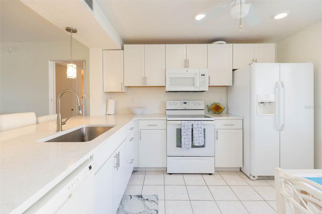 5510 PUERTA DEL SOL BOULEVARD S 132, St Petersburg, FL 33715