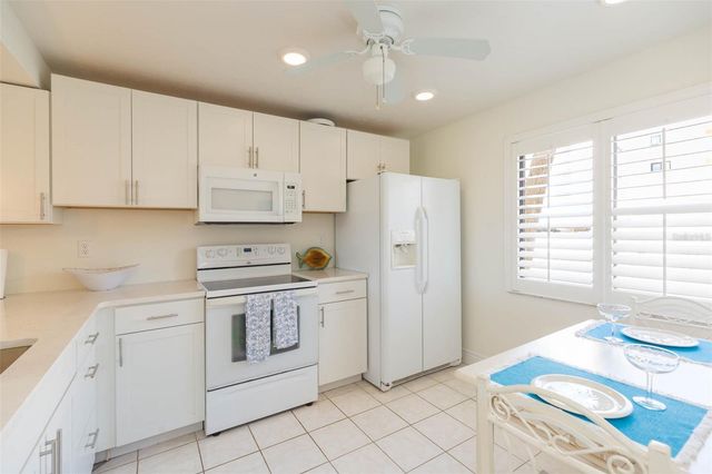5510 PUERTA DEL SOL BOULEVARD S 132, St Petersburg, FL 33715