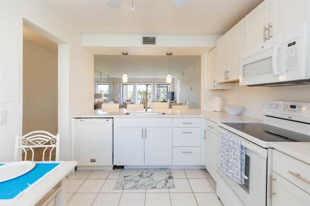 5510 PUERTA DEL SOL BOULEVARD S 132, St Petersburg, FL 33715