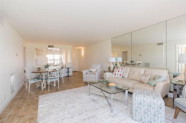 5510 PUERTA DEL SOL BOULEVARD S 132, St Petersburg, FL 33715
