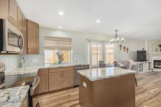 6356 W Adobe Drive, Glendale, AZ 85308