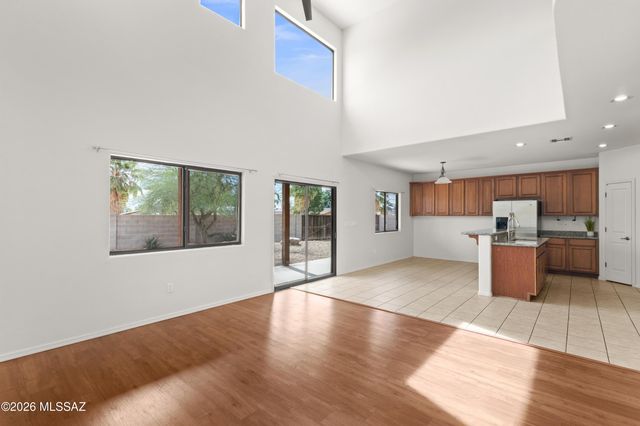 853 W Calle Estrella De Noche, Tucson, AZ 85713