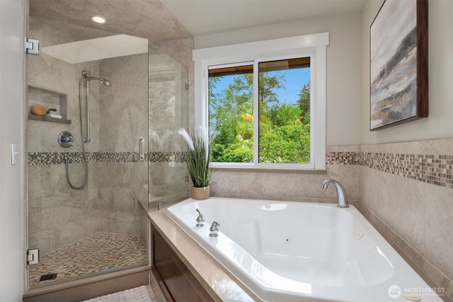 17215 NE 195th Street, Woodinville, WA 98072