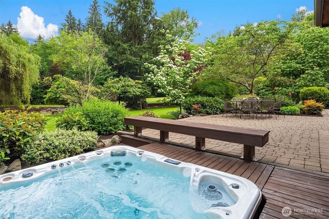 17215 NE 195th Street, Woodinville, WA 98072