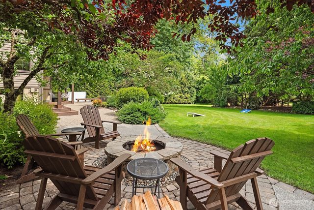 17215 NE 195th Street, Woodinville, WA 98072