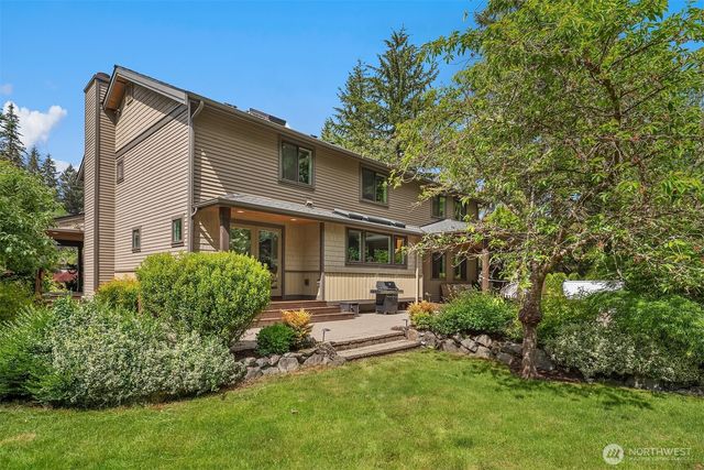 17215 NE 195th Street, Woodinville, WA 98072