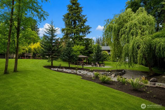 17215 NE 195th Street, Woodinville, WA 98072
