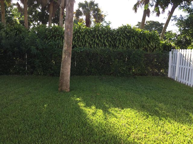 6711 Stonecreek Street, Greenacres, FL 33413