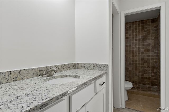 1004 Greystone, Northport, AL 35473