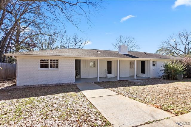 1004 Greystone, Northport, AL 35473