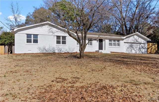 1004 Greystone, Northport, AL 35473