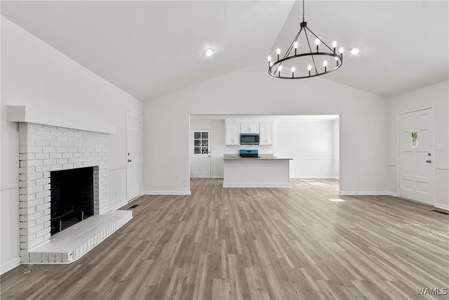 1004 Greystone, Northport, AL 35473