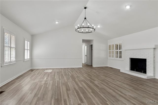 1004 Greystone, Northport, AL 35473