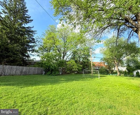 115 VILLAGE LANE, Philadelphia, PA 19154
