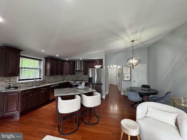 115 VILLAGE LANE, Philadelphia, PA 19154