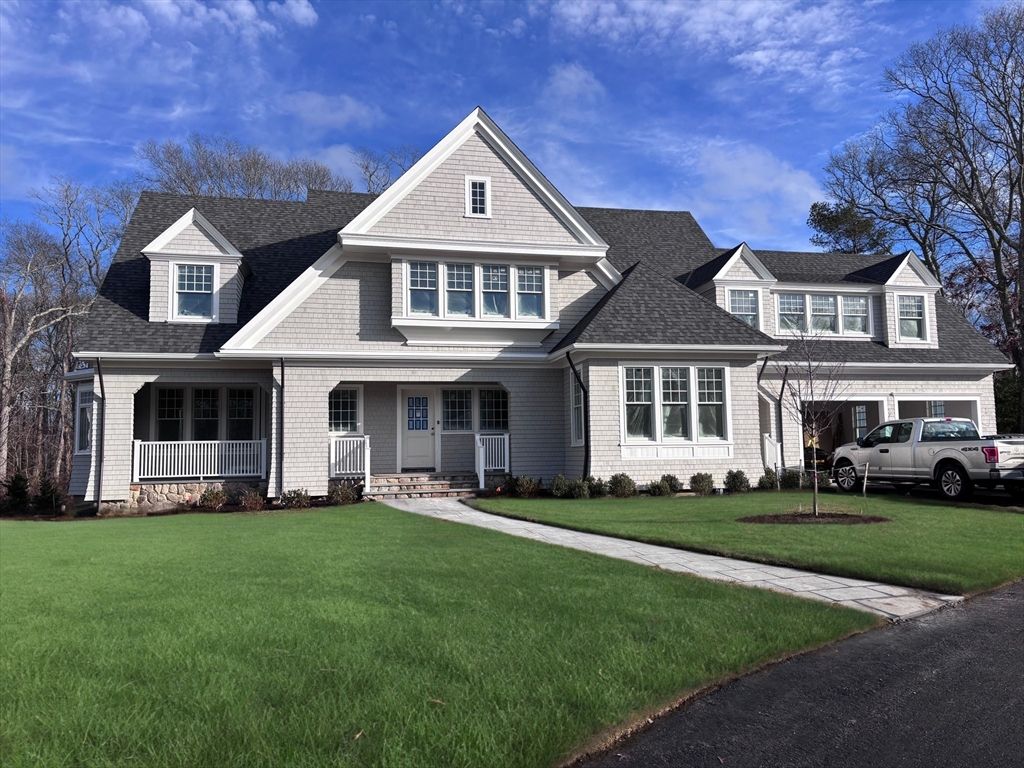 5 Rockhill Rd, Sandwich, MA 02563