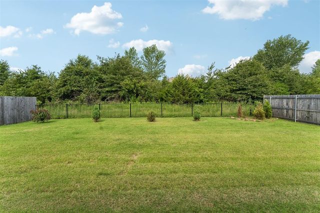 2317 E Preserve Edge Drive, Edmond, OK 73034