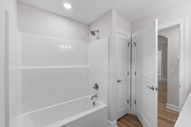 6752 Redfield St, Navarre, FL 32566