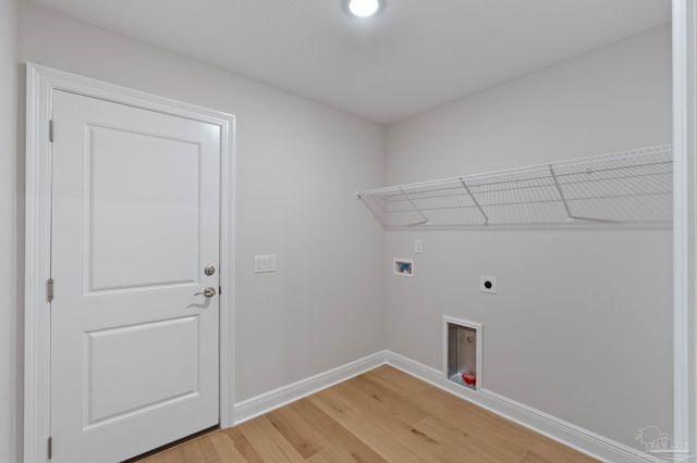 6752 Redfield St, Navarre, FL 32566