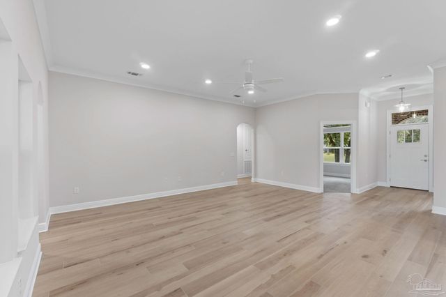 6752 Redfield St, Navarre, FL 32566