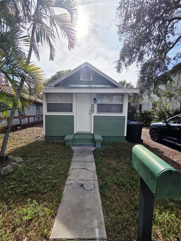2438 9TH AVENUE S, St Petersburg, FL 33712