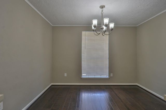 506 Castlelake Drive, Friendswood, TX 77546