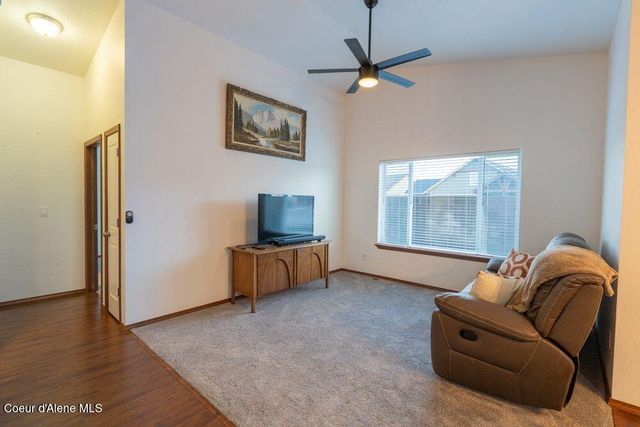 7942 W KAYAK CT, Rathdrum, ID 83858