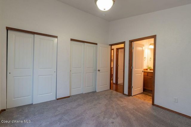 7942 W KAYAK CT, Rathdrum, ID 83858