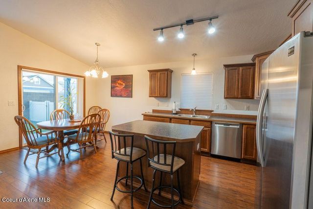 7942 W KAYAK CT, Rathdrum, ID 83858