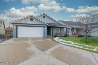 7942 W KAYAK CT, Rathdrum, ID 83858