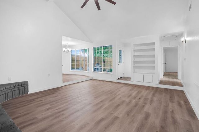 10603 Hillcroft Avenue, Houston, TX 77096