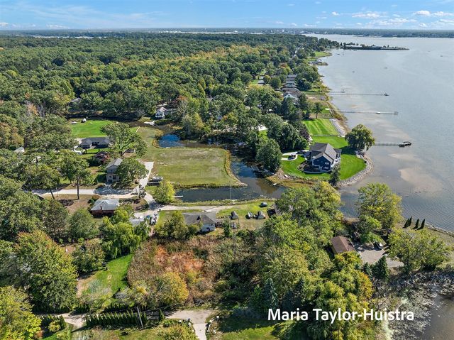 301 Birch Drive, Muskegon, MI 49445