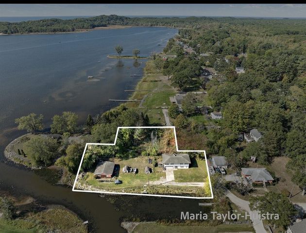 301 Birch Drive, Muskegon, MI 49445