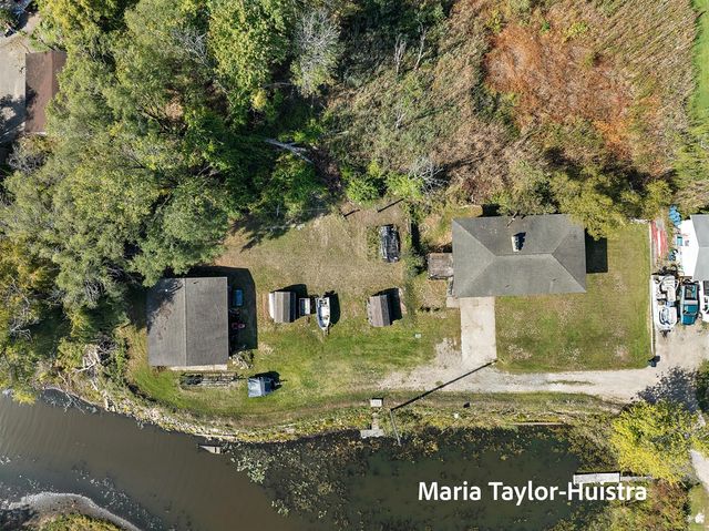 301 Birch Drive, Muskegon, MI 49445