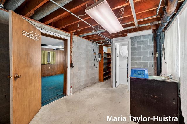 301 Birch Drive, Muskegon, MI 49445