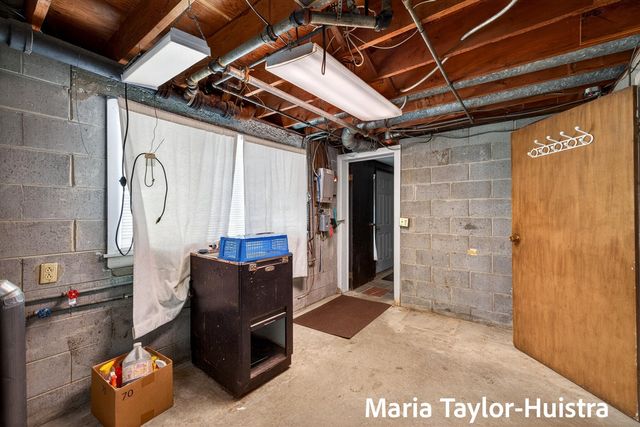 301 Birch Drive, Muskegon, MI 49445