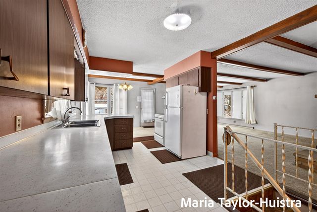 301 Birch Drive, Muskegon, MI 49445