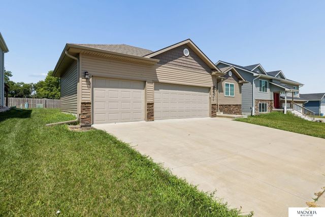 6305 Whitewater Lane, Lincoln, NE 68521