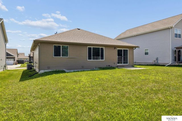 6305 Whitewater Lane, Lincoln, NE 68521