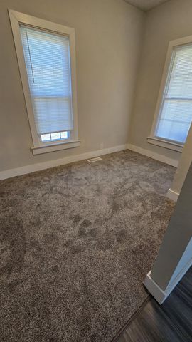 525 Washington St, Salina, KS 67401